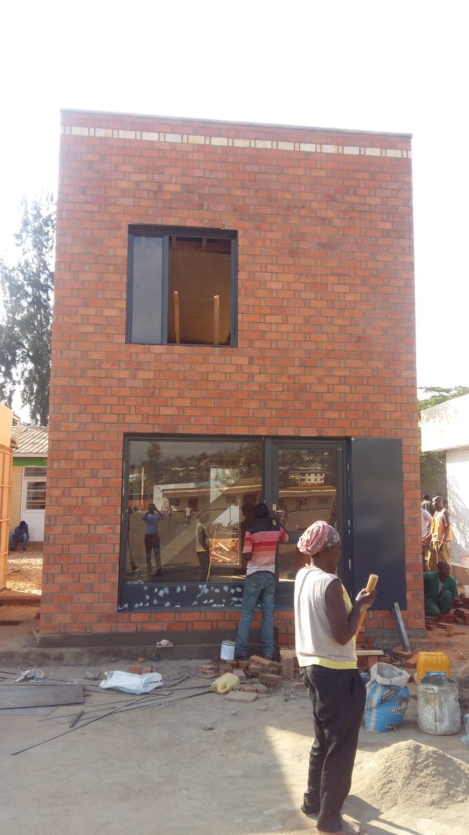 Imwe muri izo nzu ni uko imeze. Iyi izamurikirwa abazitabira Imurikagurisha 