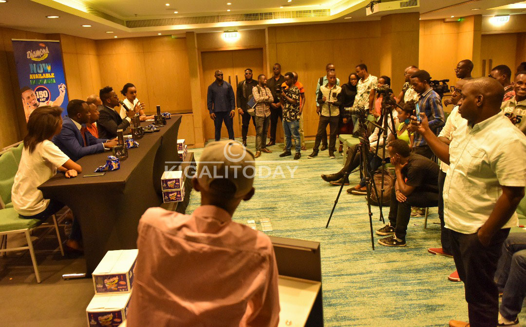 Yagiranye ikiganiro n'abanyamakuru ku gicamunsi cyo kuri uyu wa Gatanu