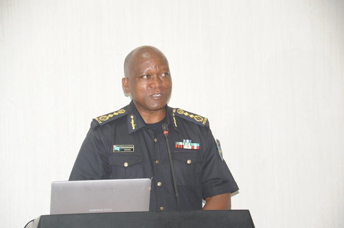 DIGP Marizamunda asaba abatwara ibinyabiziga kudaha agaciro amafaranga kurusha ubuzima bw'abantu