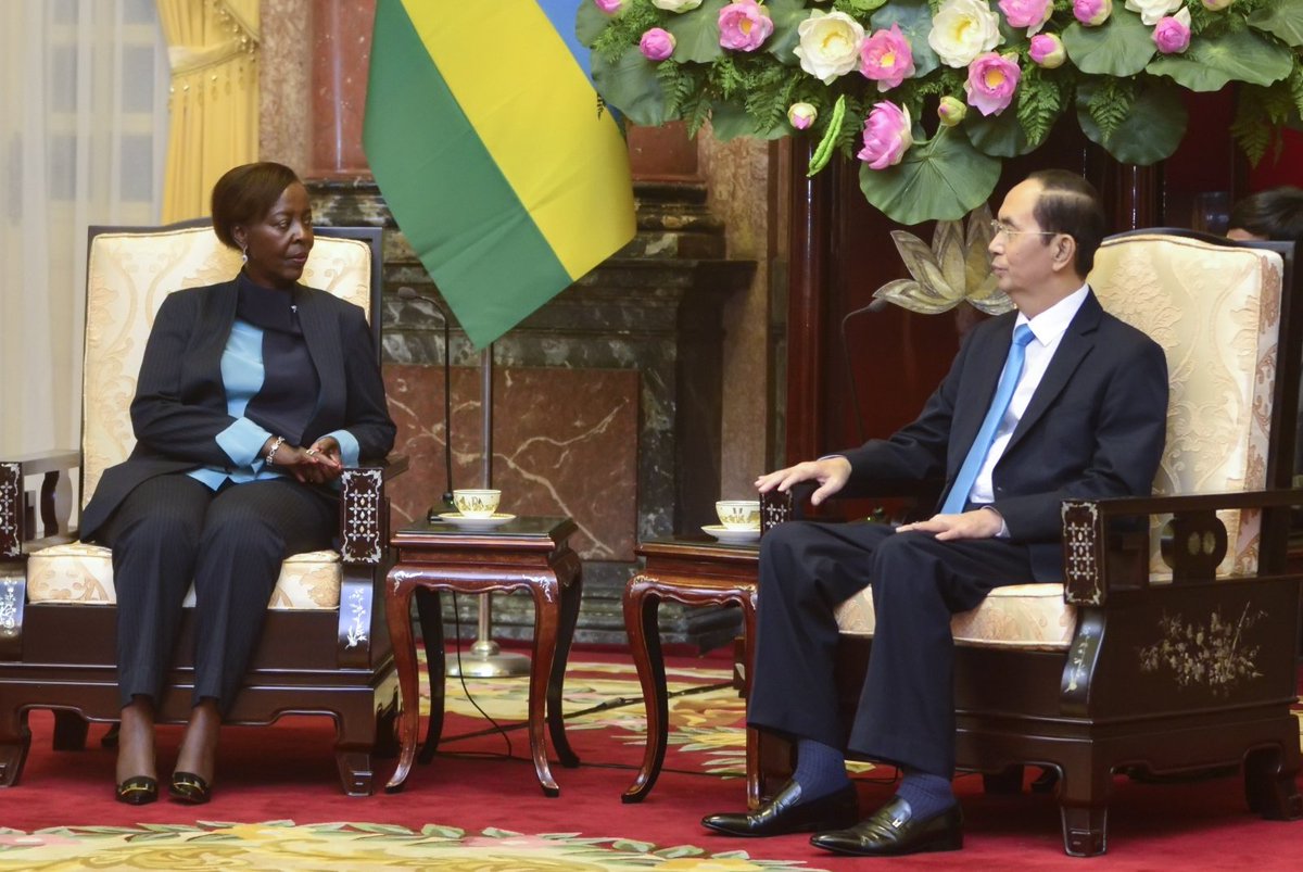 Mushikiwabo yageze no ku mugabane wa Aziya, mu Murwa mukuru wa Vietnam, Hanoi, kugira ngo ageze gahunda ye kuri Perezida Tran Dai Quang