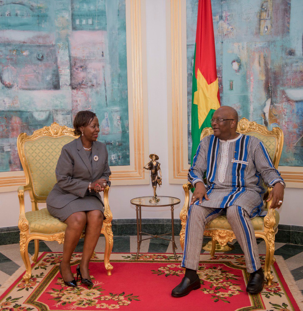 Mu Murwa mukuru Ouagadougou, Mushikiwabo yahuye na Perezida wa Burkina Faso Roch Marc Christian Kaboré