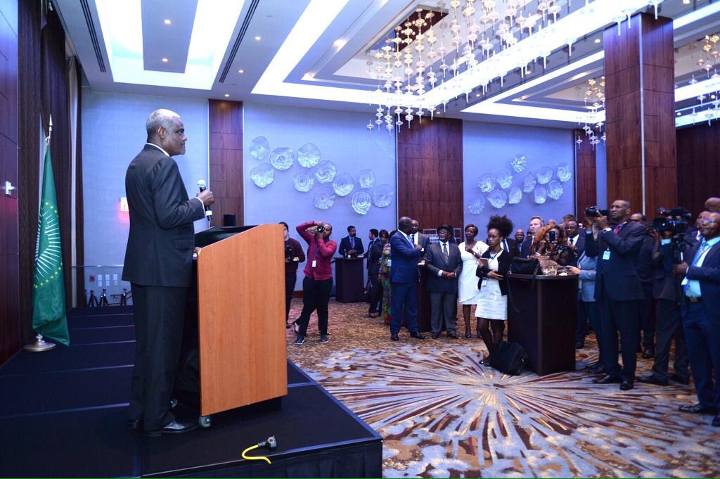 Mu gihe cy'Inama rusange y'Umuryango w'Abibumbye (UN), bamukoreye ibirori byo kumwereka ko bamushyigikiye