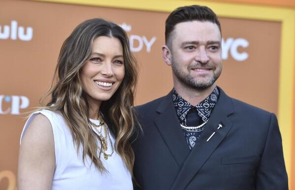 Timberlake ni umugabo w'umukinnyi wa filimi Jessica Biel, bafitanye abana babiri