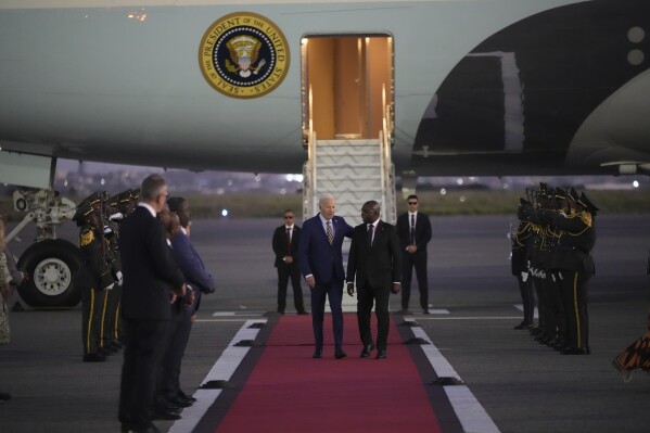 Biden ubwo yari ageze muri Angola