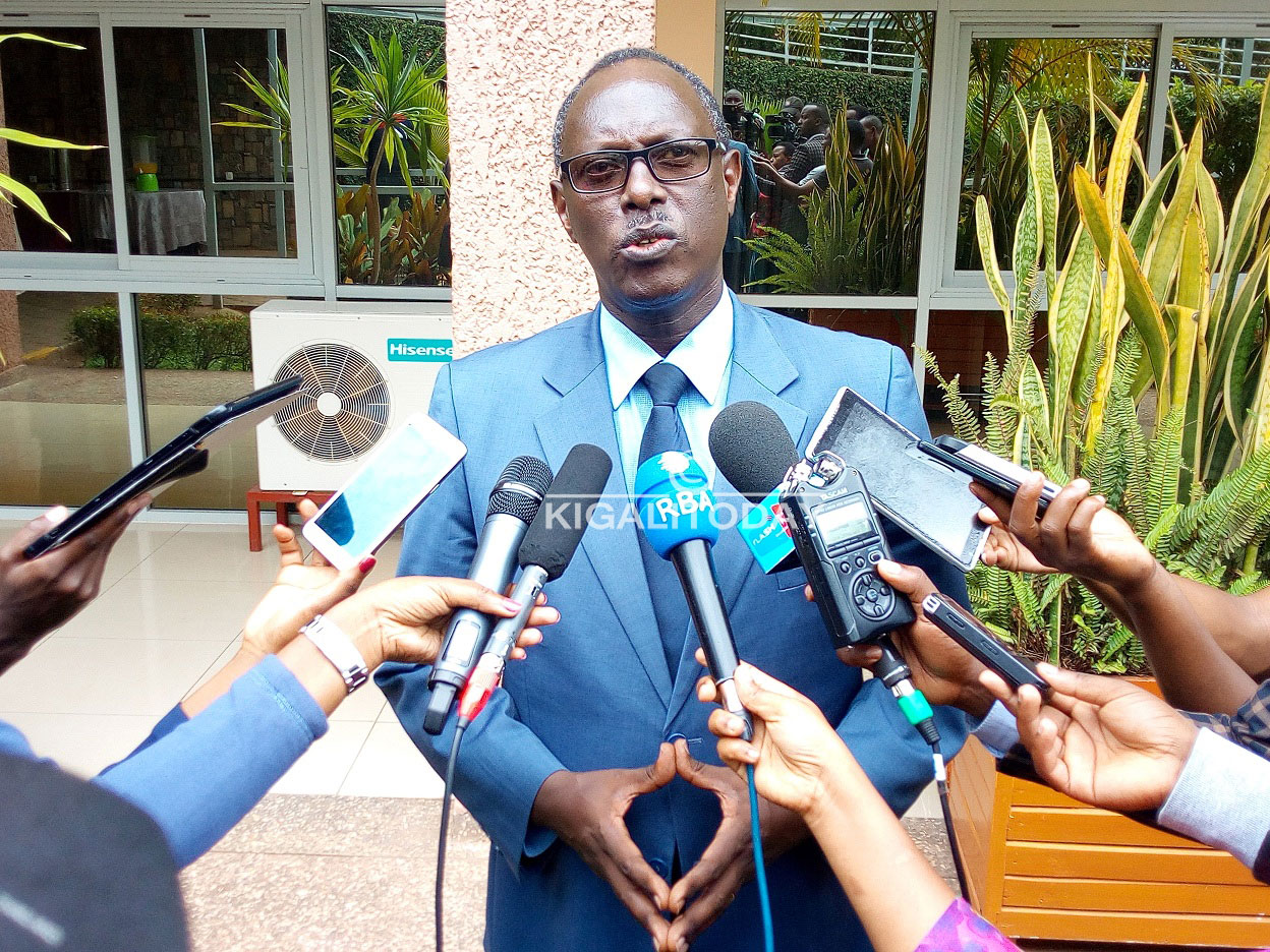 Dr Hategekimana avuga ko ubwo buryo bwo kubaga butuma umurwayi atarenza iminsi ibiri mu bitaro