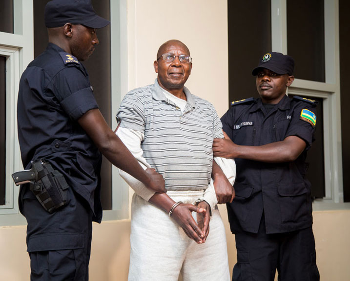 Dr Leopold Munyakazi mu maboko ya Polisi y'igihugu