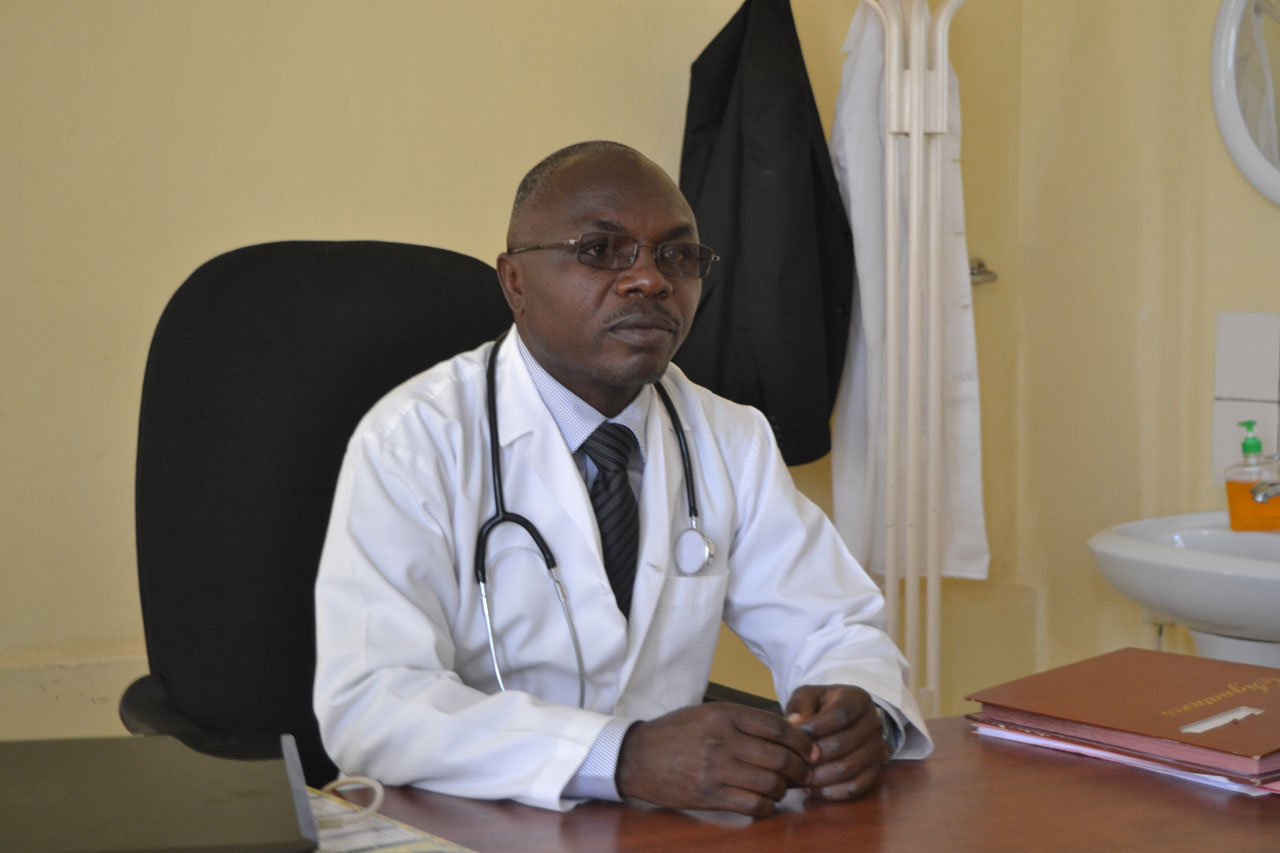 Dr.Nteziryayo avuga ko imodoka zishaje zibangamiye ubutabazi bwihuse