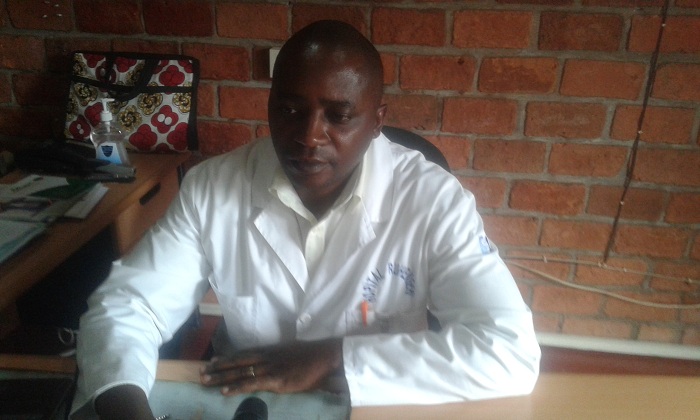 Dr. Muhire Philbert Umuyobozi w'Ibitaro bya Ruhengeri