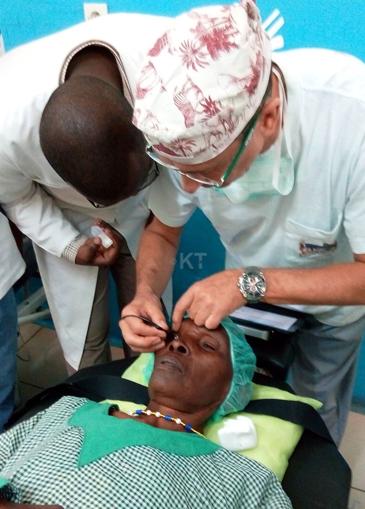 Dr.Elina Barraquer n