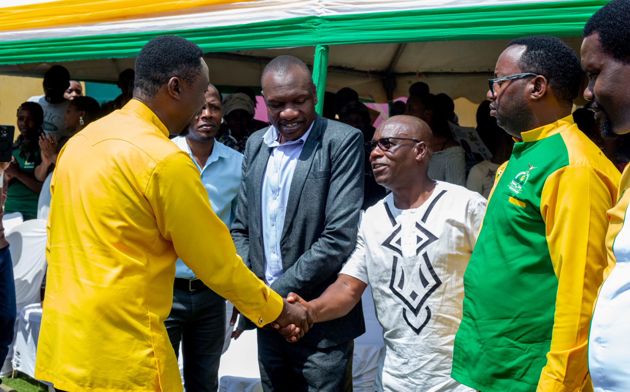 Dr. Frank Habineza yakiriwe i Burera n'Abayobozi b'inzego z'ibanze