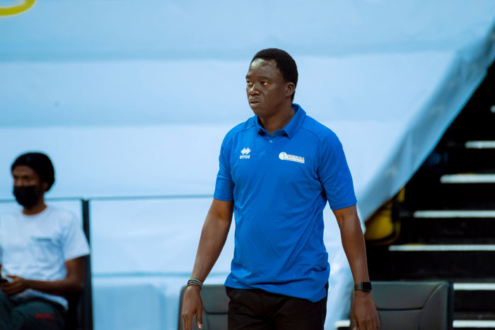 Umutoza w'ikipe y'igihugu Dr Cheikh Sarr