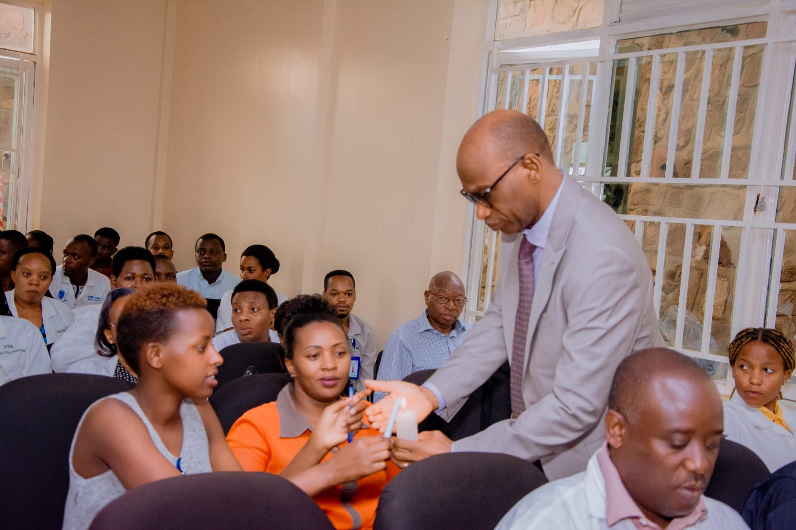 Dr Daniel Nyamwasa acana urumuri rw'icyizere