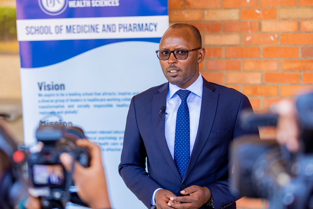 Dr Didas Kayihura Muganga, Umuyobozi mukuru wa UR