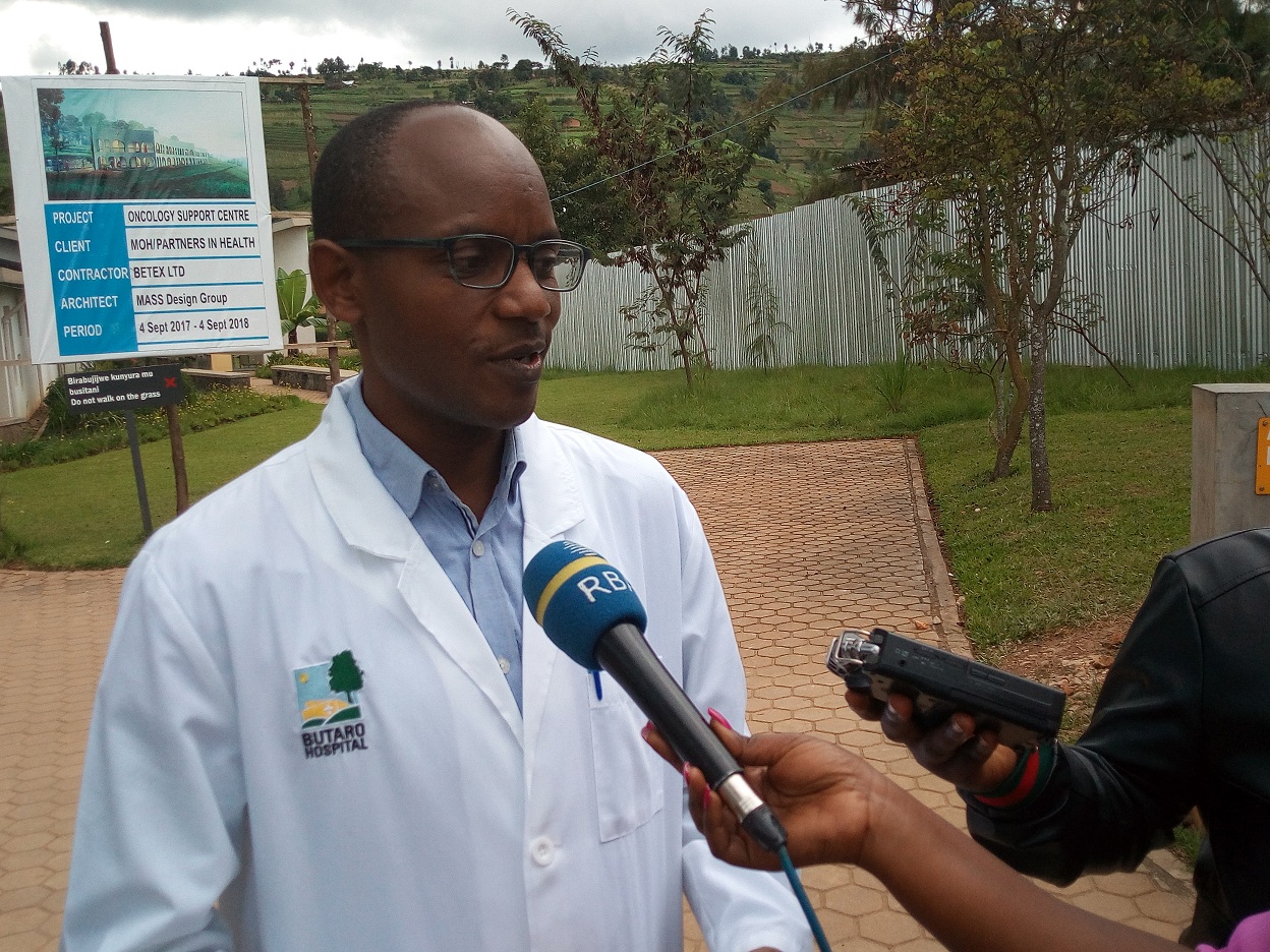 Dr Mpunga Tharcisse, umuyobozi w'ibitaro bya Butaro