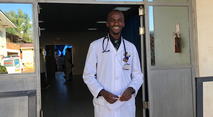 Dr. Menelas Nkeshimana (Ifoto Internet)