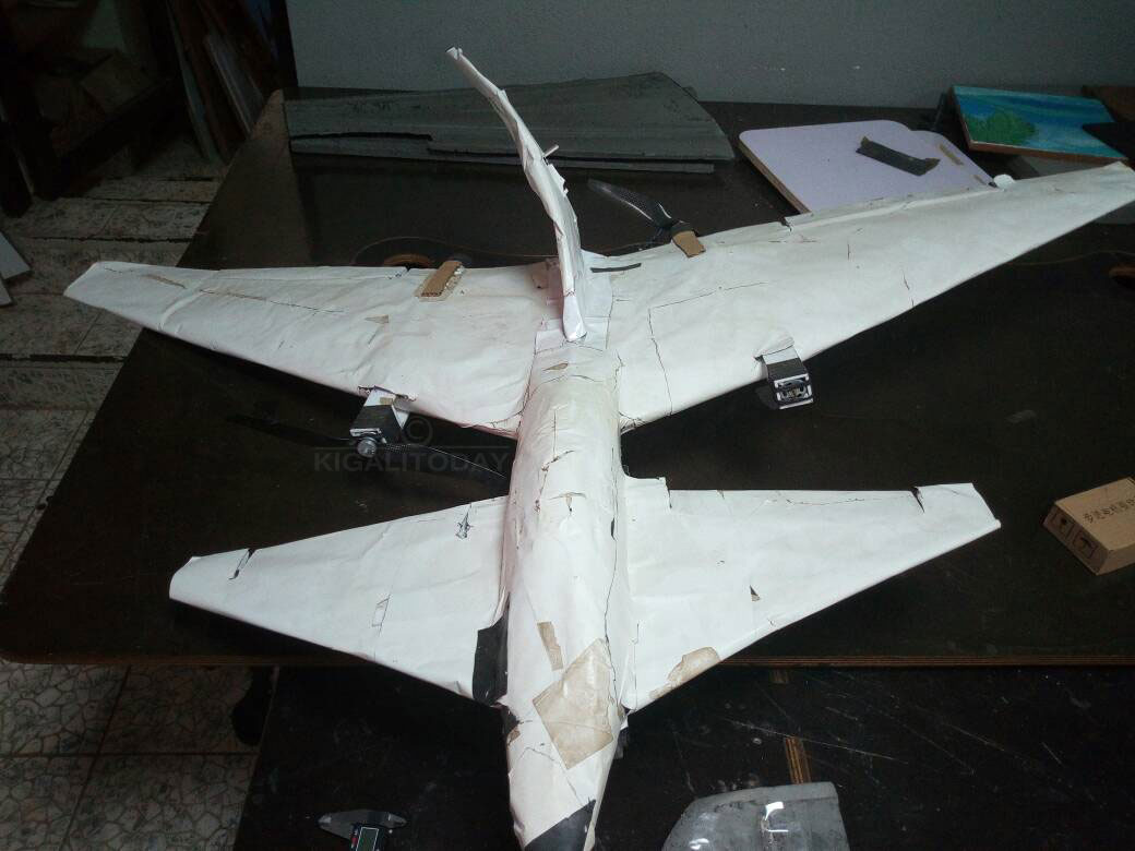 Drone ari gukora ni aho igeze. Aracyashyiraho ibikoresho 