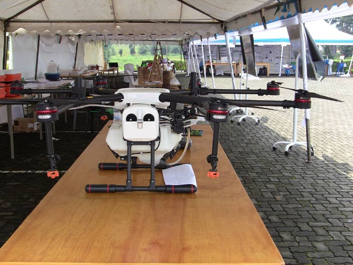 Izi Drones zibasha kubona ibibazo abahinzi bataboneshaga amaso bigakosoka