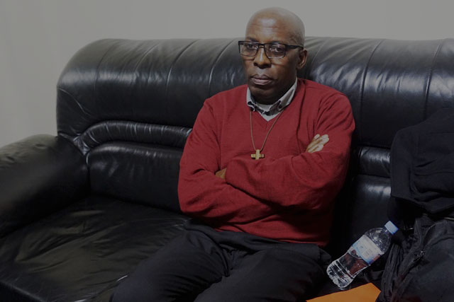 Yicajwe gato ku kibuga cy'Indege i Kanombe hategerejwe amasezerano yo kumuhererekanya n'u Rwanda