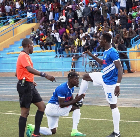 Habimana Hussein na Michael Sarpong