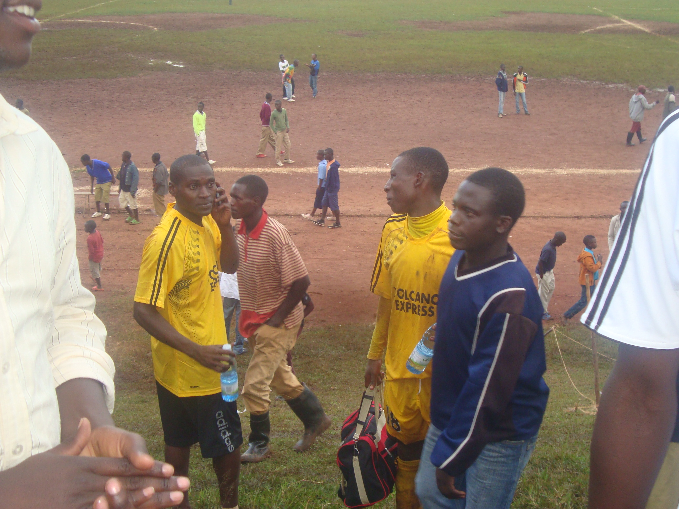 Kuri Stade Kamena aha ikibuga cyabaga kimeze neza 