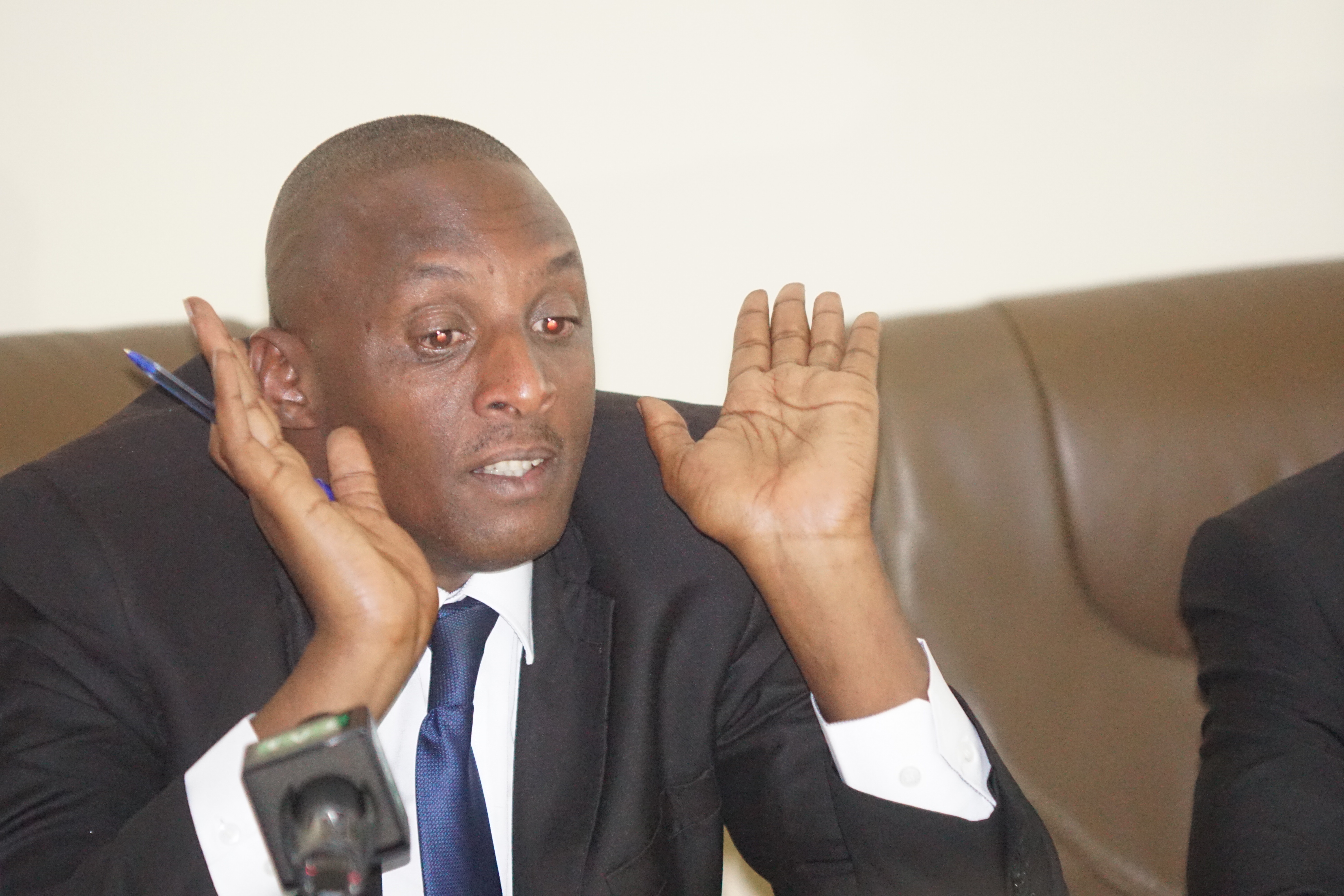 Rurangirwa Louis asanga hari byinshi yageza ku mupira w'amaguru aramutse atowe