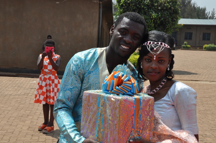 Natwe twarakoze gukundana