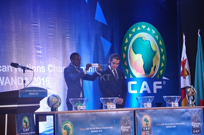 Kapiteni w'Amavubi, niyonzima Haruna nawe agaragaza ikipe yatomboye indi.