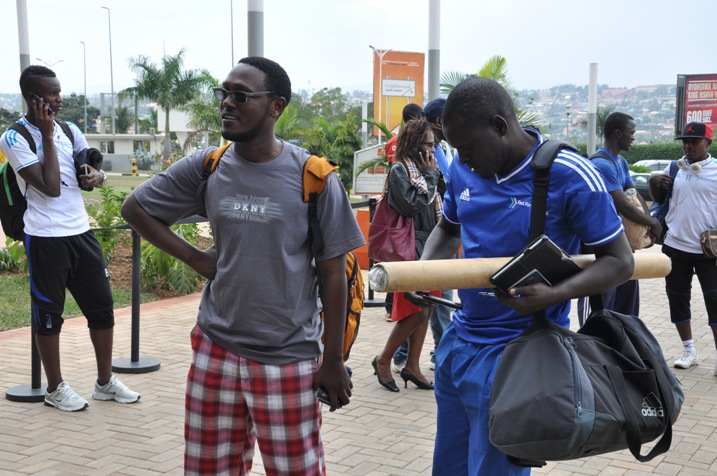 Rutamu Elie Joe ukorera RBA yajyanye n'iyi kipe muri Cameroon