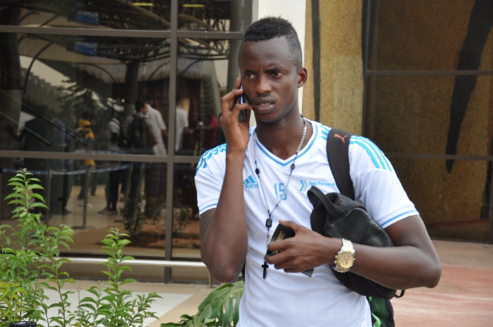 Usengimana Faustin yabanje kumuvugisha bwanyuma mbere yo gufata indege