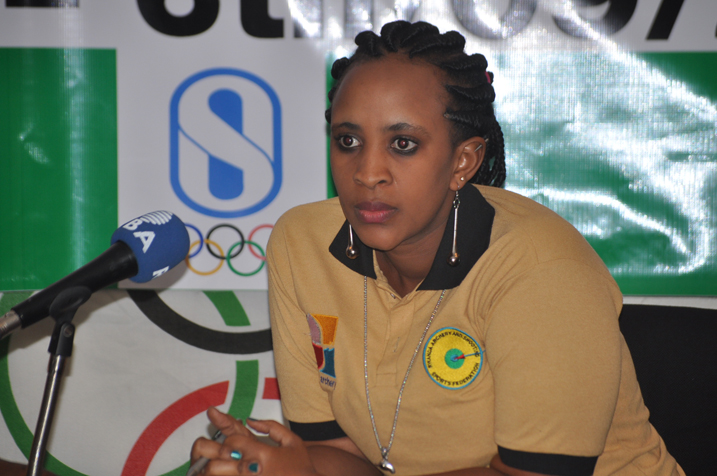 Jaliah Mukabazungu ushinzwe amasoko n'ubucuruzi,asobanura imikorere y'iri shyirahamwe