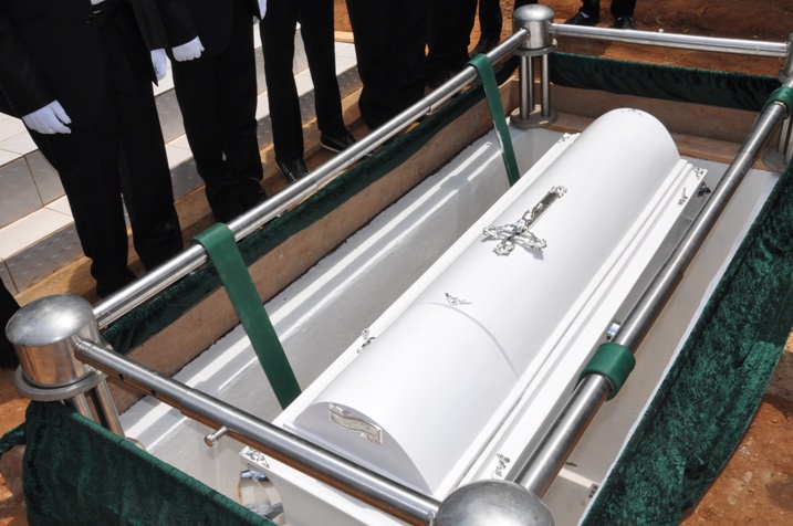 Umurambo wa Nyakwigendera umanurwa mu buruhukiro