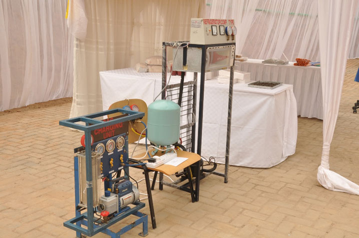 Imwe mu mashini abigira mu kigo "Nyarutarama Vocational Training and Incubation Center" bakoresha.