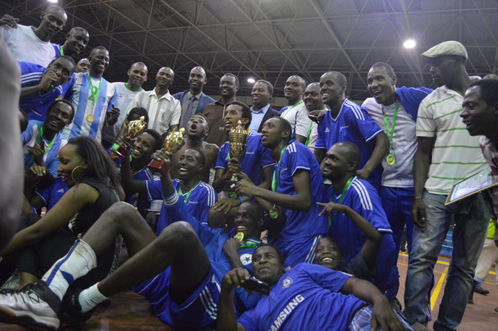 Rayon Sports VC yishimira igikombe cya kabiri cyo Kwibuka yegukanye, mu myaka ibiri imaze ishinzwe