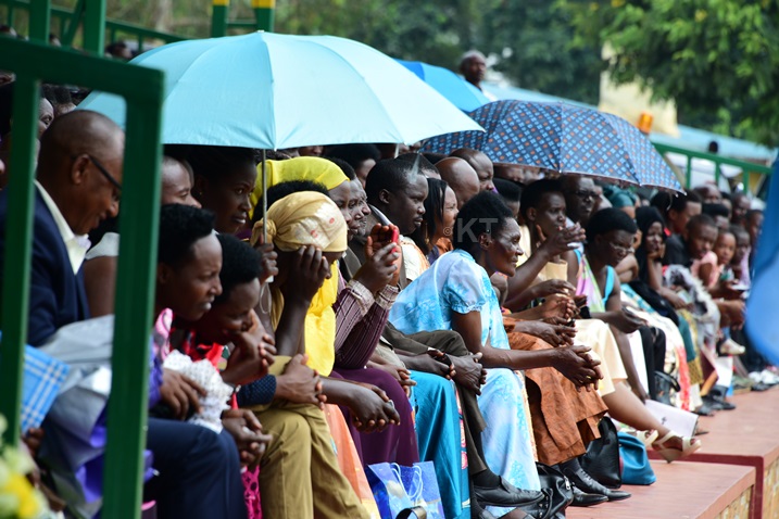 Bamwe mu babyeyi bari baje gushyigikira abana babo.