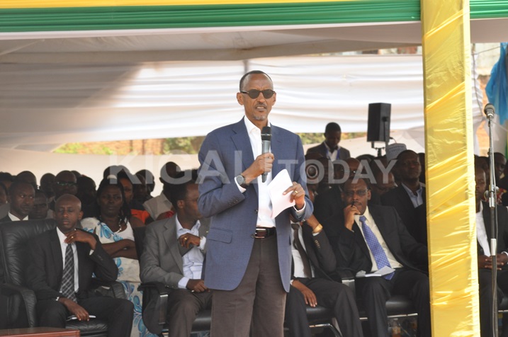 Perezida Kagame yasezeranyije abakora mu kazi ko gutunganya ibikorwa mu mbaho ko bizabonerwa isoko.