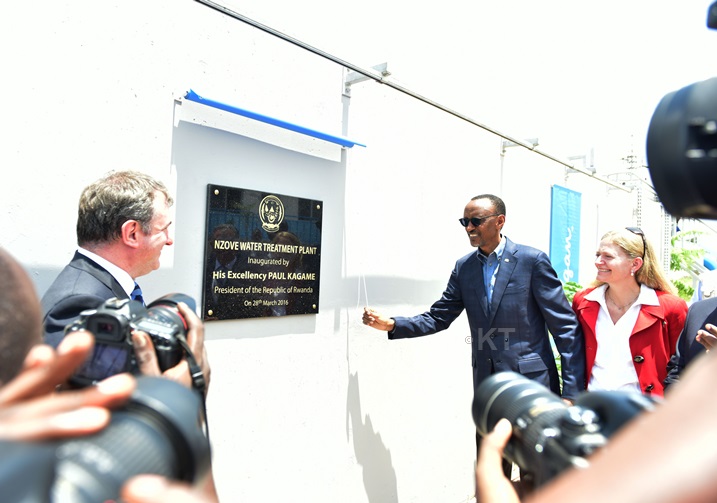 Yafunguye uru ruganda ku mugaragaro, rukaba rwari rumaze iminsi rutangiye gukora.