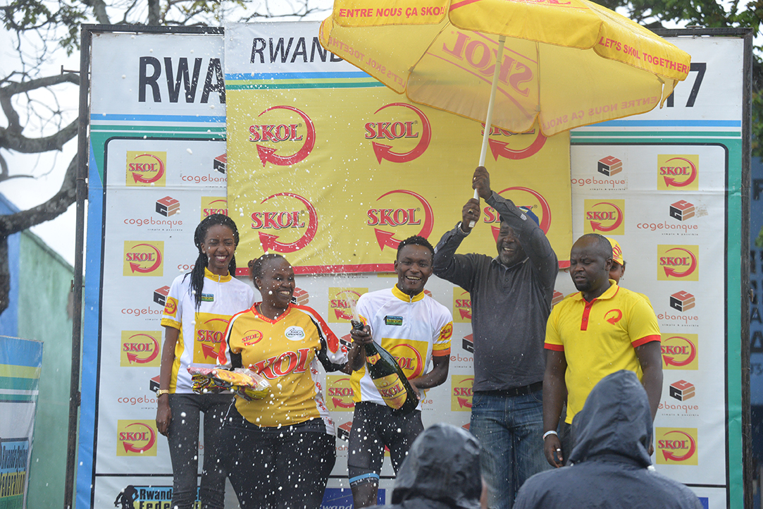 Bwari ubwa mbere Hakiruwizeye Samuel yurira Podium mu mukino w'amagare