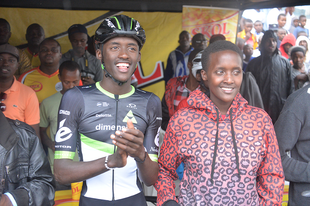 Mugisha Samuel na mushiki we nyuma y'isiganwa