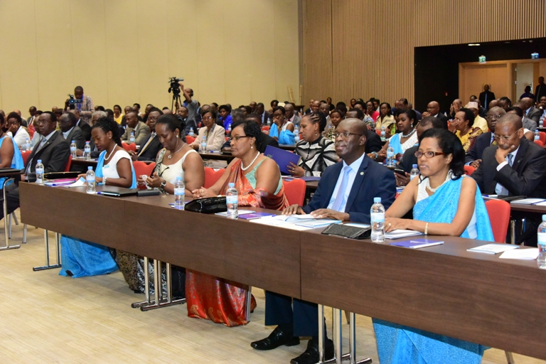 Unit Club Igizwe n'abakiri abayobozi mu nzego za leta ndetse n'abahoze ari bo