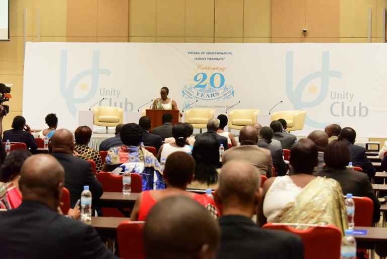 Yahaye umukoro ababyeyi wo gutegurira abana babo igihugu bazabamo bakibonamo