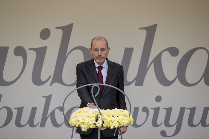 Minisitiri Ayman Safadi ashyira indabo aharuhukiye inzirakarengane zazize Jenoside