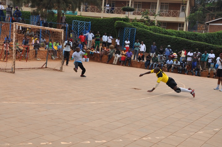 Mu kibuga ryari ishiraniro