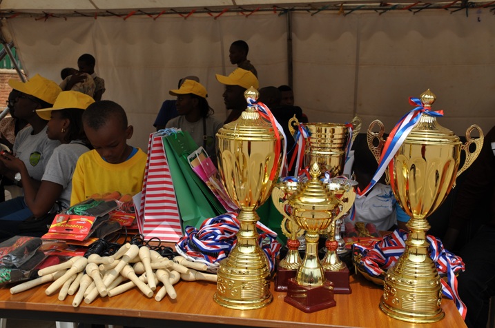 Ibikombe byari byateguwe ku bwinshi