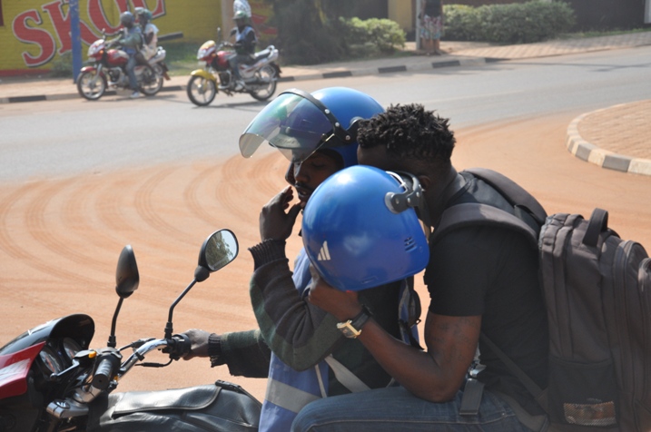 Peter Kagabo yageze aho basabira ntiyahatinda ahita yurira i Honda aragenda