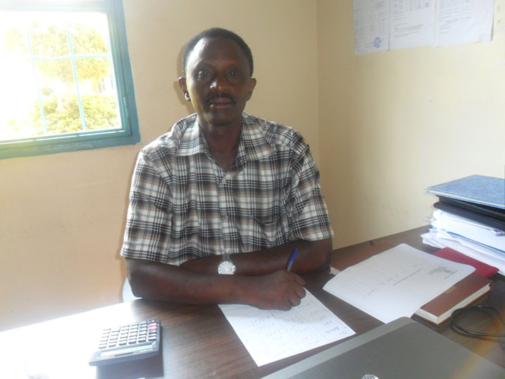 Dukuzumuremyi avuga ko abarwayi barenze ubushobozi bw'abaganga.