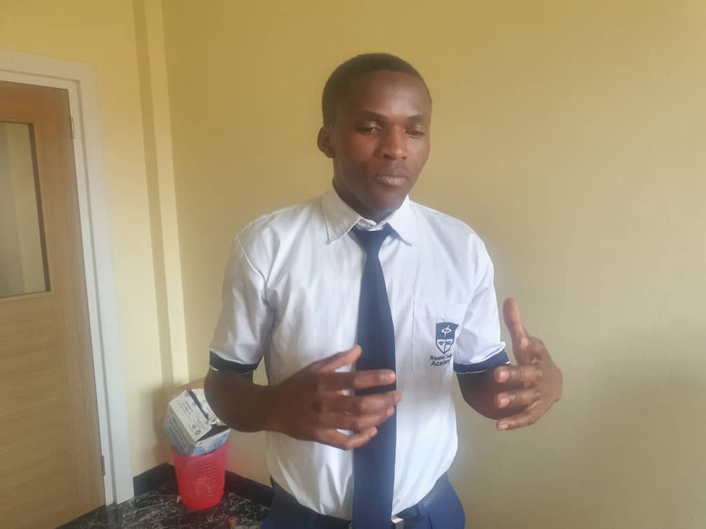 Avuga ko yari afite amakuru y'uko RCA yigamo abana baturuka mu miryango ikomeye