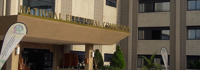 Gutangaza kandidatire byasubitswe