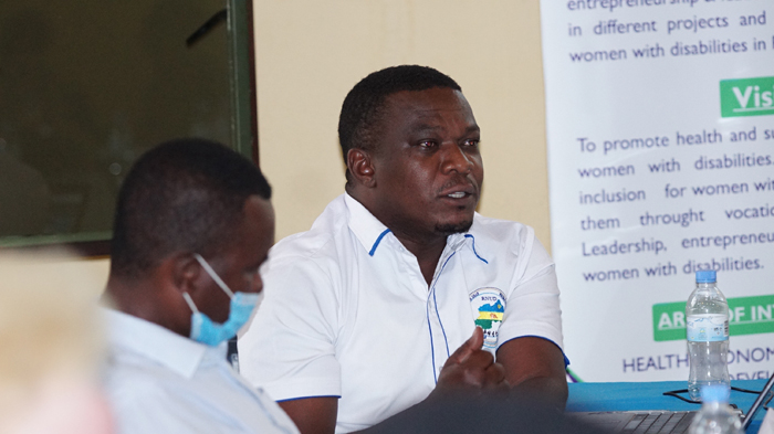 Habakubana Egide ushinzwe gukurikirana ishyirwa mu bikorwa ry'imishinga mu muryango nyarwanda w'abafite ubumuga bwo kutumva no kutavuga