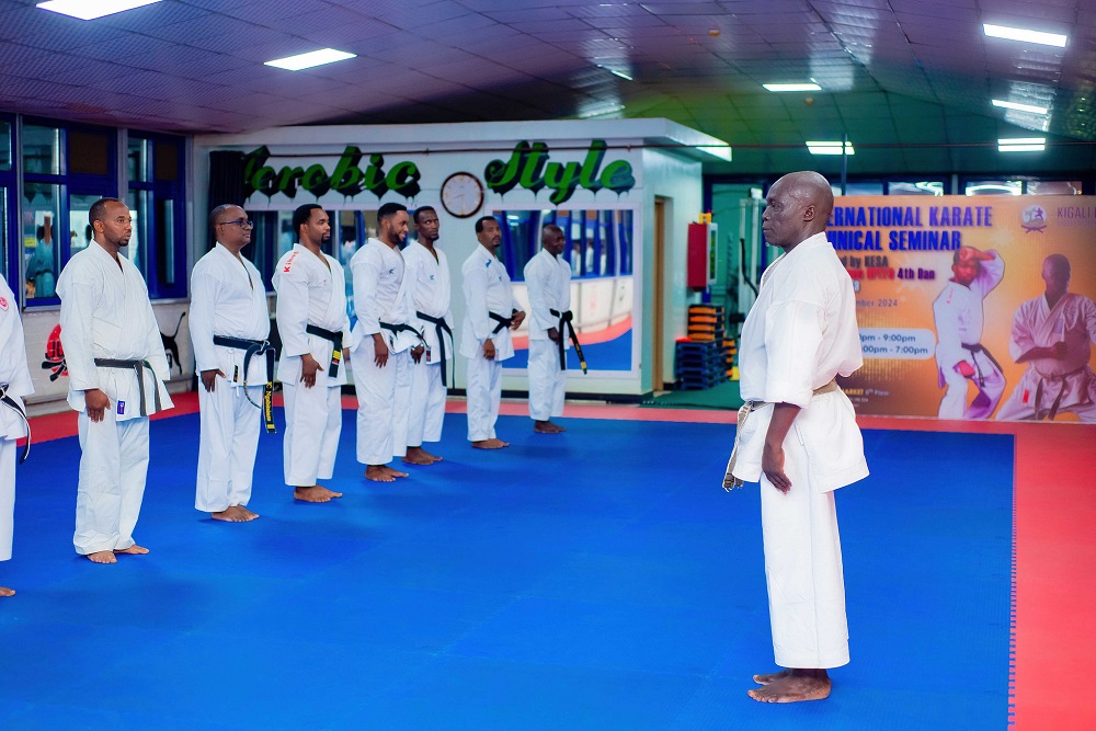 Ni amahugurwa yatanzwe na James Opiyo (uhagaze imbere)