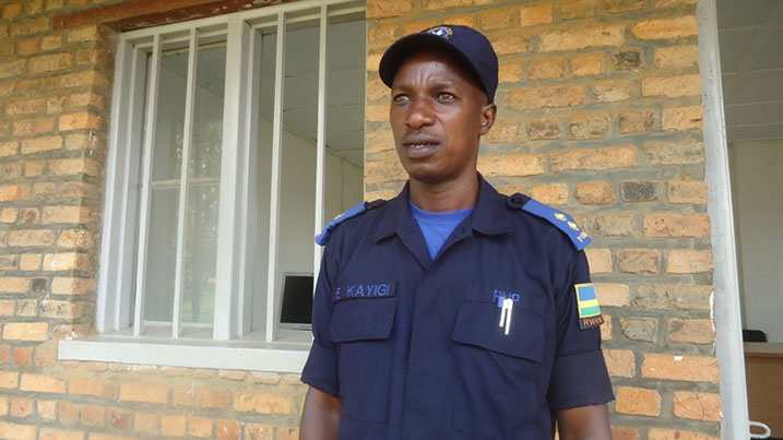 IP Kayigi asaba abantu kwirinda ibiyobyabwenge no kunyurwa n'ibyo bafite.